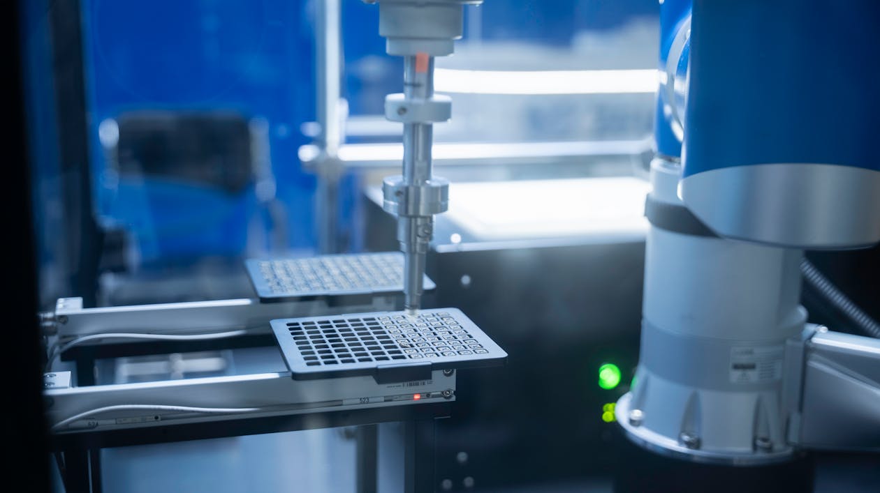 robot wspomagający operacje chirurgiczne