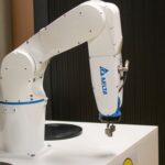 przyciski awaryjne E-STOP w robotyce