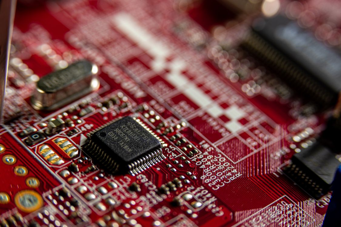 Czym zajmuje się elektronik