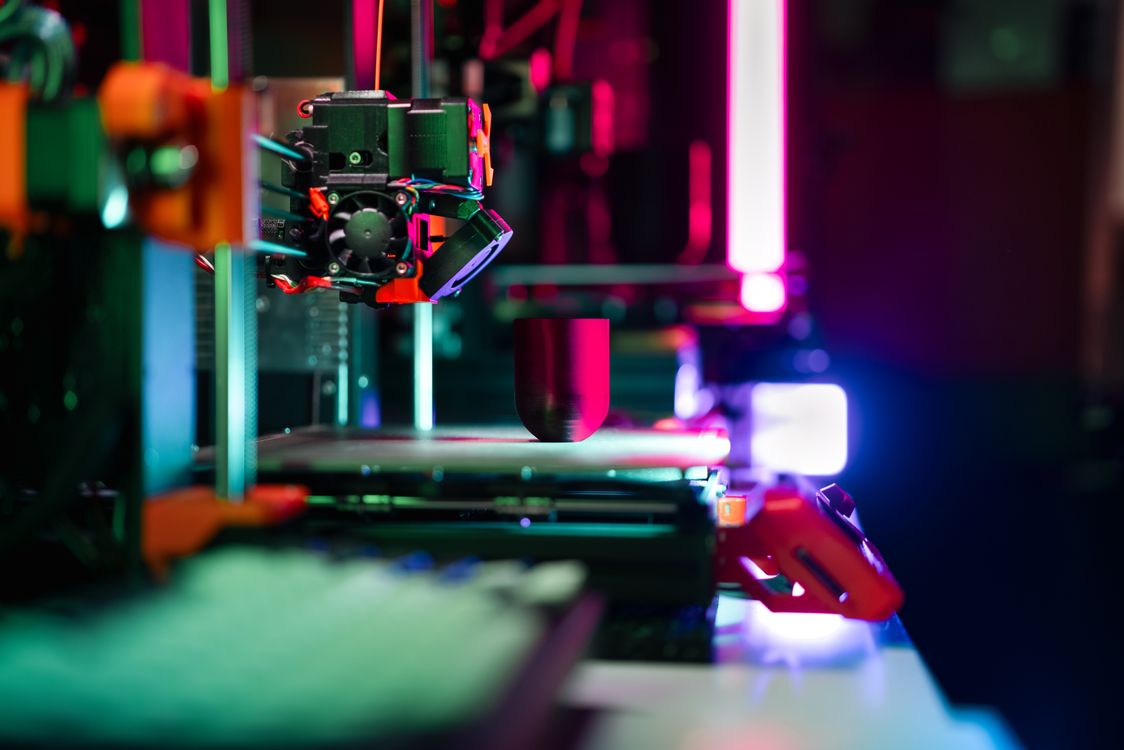 Wybór drukarki 3D dostosowany do możliwości finansowych i potrzeb użytkownika