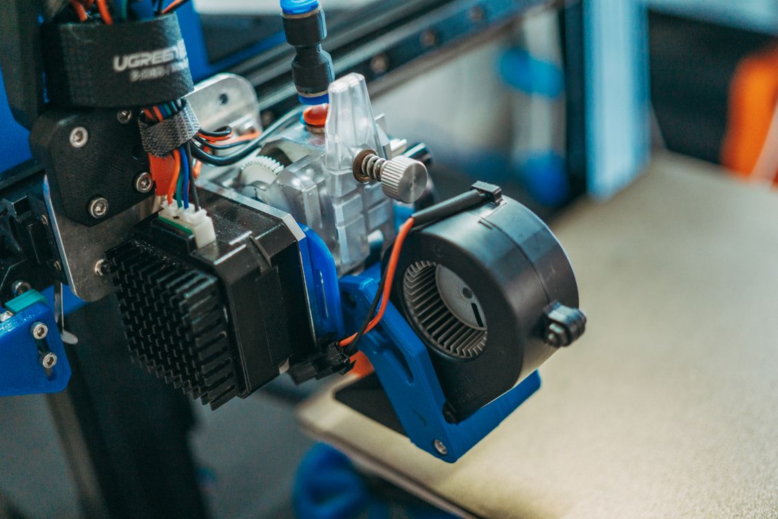 Drukarka 3D żywiczna czy filamentowa